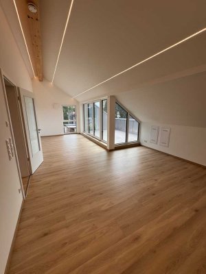Exklusive 3-Zimmer Dachterassenwohnung, luxuriöse Innenausstattung und EBK in Haar