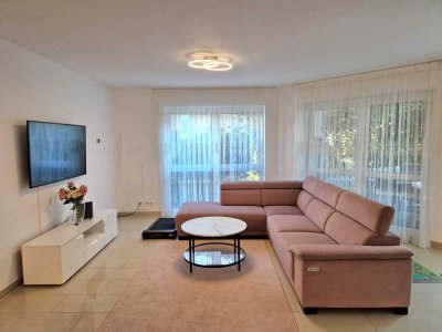 Helle 3-Zimmer Terrassenwohnung mit zwei Stellplätzen in Flörsheim am Main