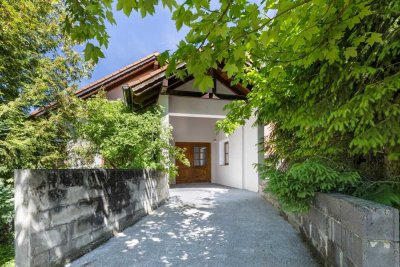 Rustikaler Charme trifft Moderne! Kernsanierte, provisionsfreie 5-ZKB-Maisonette nahe Altusried