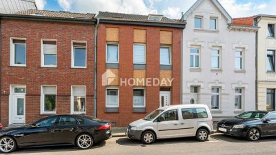 Familienfreundliches Zuhause mit zwei Terrassen, Gartenhaus und moderner Einbauküche