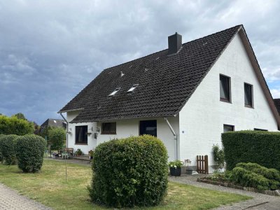 Helle und großzügige 4-Zimmer-Wohnung mit Garten