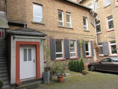 ….. das HAUS im HAUS …..