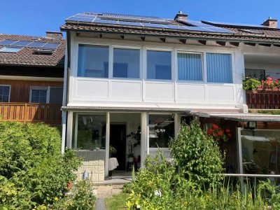 Preiswertes 4-Raum-Reihenhaus mit EBK in Isen