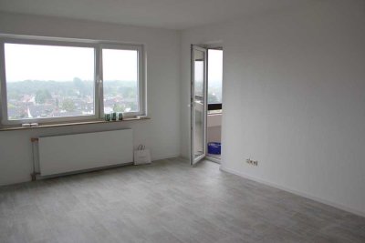 Wohnen mit traumhaftem Ausblick, renovierte 3 Zimmer-Wohnung
