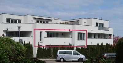 Hochwertig ausgestattete 2-Zimmer-Wohnung mit Balkon, Garage und Aufzug in Pforzheim