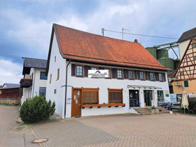 Vielseitiges, großes Anwesen mit Historie und großem, auch separat nutzbarem Grundstück + Halle