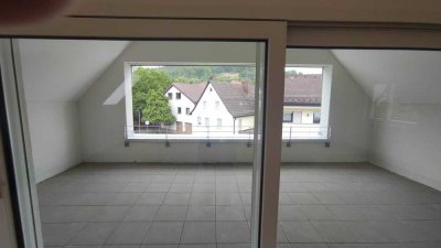 NEUBAU: Exklusive 4,5-Zimmer-Wohnung mit Loggia nahe Backnang