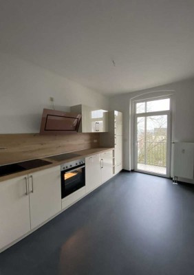 **ALLES NEU** 2-Zimmer-Wohnung mit Balkon!