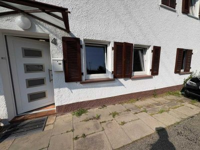 Einzigartige 2-Zimmer-Erdgeschosswohnung mit eigenem Eingang, Garten & Einbauküche in Hechingen