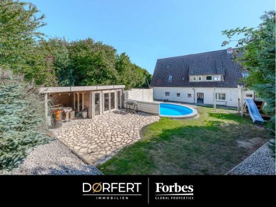 Bis zu 3 Einheiten in Traumhafter Lage: Zweifamilienhaus mit Pool, Gartenhaus & herrlichem Ausblick