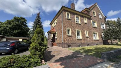 Ein Haus wie kein anderes – Stil, Platz & Gartenmagie in Wolfen