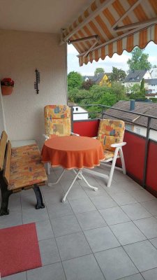 Möblierte, sonnige 2-Zimmerwohnung mit Süd-Balkon stadtnah