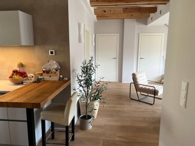 Exklusive Dachgeschosswohnung mit 35 m² Terrasse und Panoramablick – ab Anfang September 2025 zu vermieten