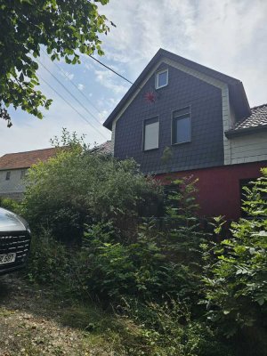 Einfamilienhaus mit großem Grundstück in Marolterode zu verkaufen :)