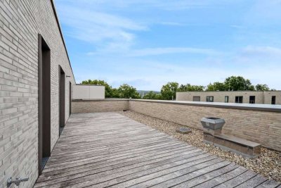 Penthouse: Exklusive 4-Zimmer-Wohnung in Endetage mit großer Dachterrasse