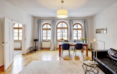 Neu, exklusiv möblierte 3,5 Zimmer.  Zentrale Bestlage Lehel Isartor.  Prachtvoll wohnen auf Zeit.