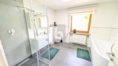 HELLER TRAUM, BALKON, GARTEN, CARPORTS