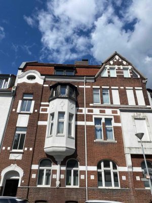 Attraktive 2-Zimmer-Maisonette-Wohnung in denkmalgeschütztem Altbau in Krefeld-Cracau