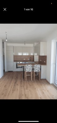 Moderne 2-Zimmer Wohnung mit Balkon und Terrasse