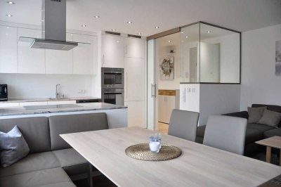 Geschmackvolle, modernisierte 1,5-Zimmer-Wohnung mit Balkon und EBK in Maxdorf