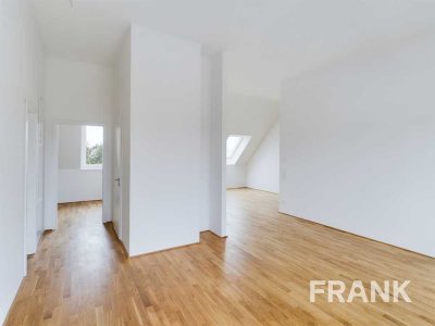 Erstbezug! Moderne 3-Zimmerwohnung mit Dachloggia