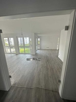 Großzügige 5-Zimmerwohnung - Erstbezug