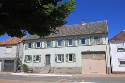 Vielseitiges Mehrfamilienhaus mit großem Grundstück und Ausbaupotenzial