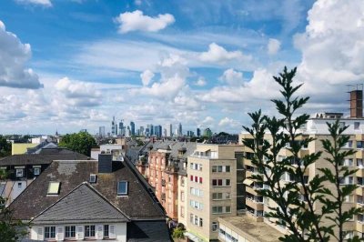 Exklusive 3-Raum-Penthouse-Wohnung mit gehobener Innenausstattung mit EBK in Frankfurt am Main