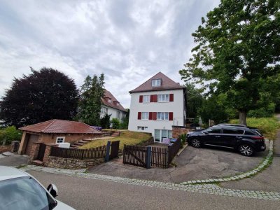 Charmante 3,5-Zimmer-Wohnung mit Gartenanteil in ruhiger Lage