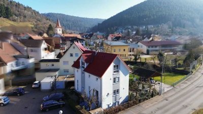 Fast wie neu*Aufwendig saniertes 1-2 Familienhaus mit Studio  & ELW*Einziehen und Wohlfühlen*