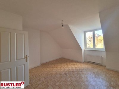 Moderne Stadtwohnung mit EIGENEM GARTEN !