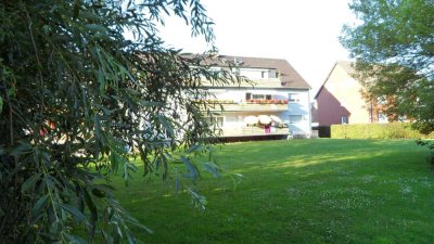 Sanierte 3-Zimmer Dachgeschosswohnung in Niederkassel-M       ondorf, ruhige Grünlage, wärmeisoliert