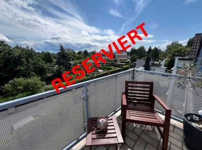 RESERVIERT * freiwerdend * charmante 4- Zimmerwohnung in Engelsdorf mit Südbalkon und Garage