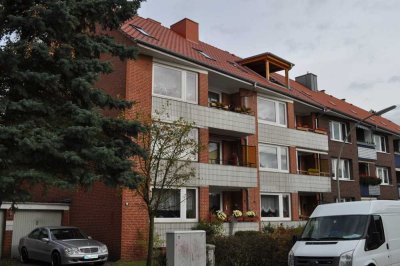Loft ähnliches Wohnen - großzügige 3,5-Zimmer-Dachgeschosswohnung mit Galerie in netter Umgebung