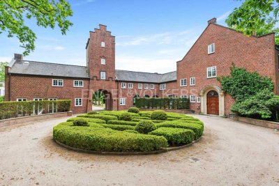 Für Individualisten: Aussergewöhnlich wohnen im denkmalgeschützten Herrenhaus "Annenhof" in Sasel