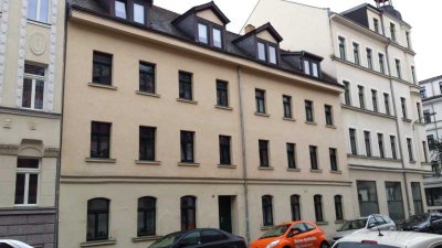 *Nahe Stötteritzer Wäldchen * DG mit Wannenbad  & Parkett!