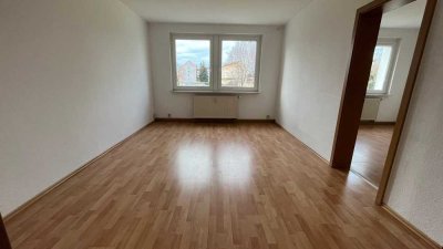 niedliche 2-Zi.-Whg. in der 1. Etage mit Wanne