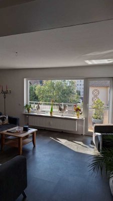 Attraktive 5-Zimmer-Wohnung mit Balkon in Großostheim