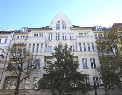 ✨ Charmante Altbauwohnung mit Balkon – Lichtdurchflutetes Wohnen im Herzen von Wilmersdorf