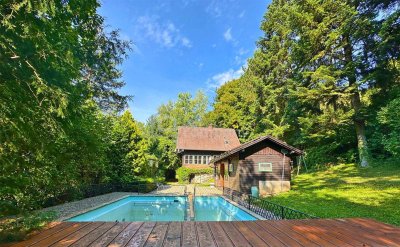 Uriges Landhaus - sehr schöne Südlage plus Pool , Grundfläche 1.594 m² - Renovierung und Schönheitsreparaturen sind erforderlich, dennoch sofort beziehbar!
