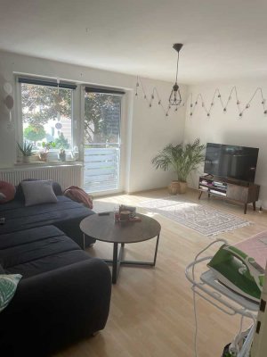 Helle 3-Zimmer-Wohnung mit Einbauküche und Balkon