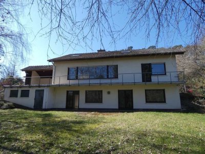 Architektenhaus - Anwesen mit Einliegerwohnung auf der Haardt