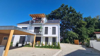 Sonnige 2-Raum-EG-Wohnung mit EBK, Terrasse und Garten