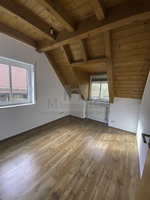 MÜNCHNER IG: Helle Maisonette mit Weitblick - stilvolles Wohnen in entspannter Lage!