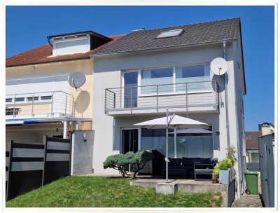 Attraktives geräumiges Einfamilienhaus (Doppelhaushälfte) in Gaimersheim nahe Westpark IN