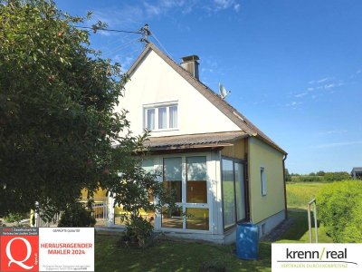 Charmantes Eigenheim mit großem Garten in ruhiger Siedlungslage