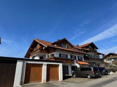 Sehr schöne 3 Zi. DG-ETW  in einem 3 Familienhaus