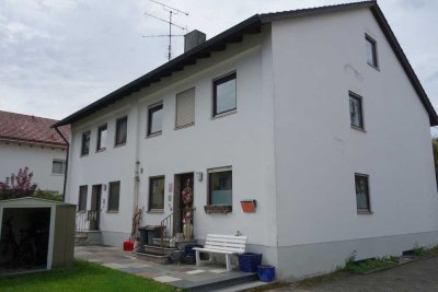 Ismaning komplettes Doppelhaus (=2 DHH), Baujahr: 1976 - eine Hälfte vermietet, eine leer