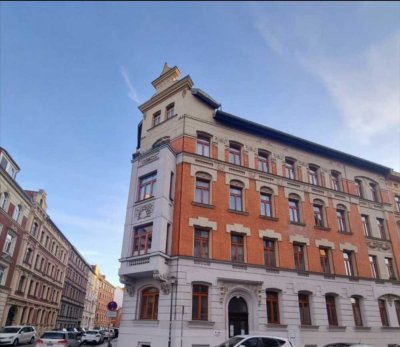 Helle 3-Zimmer-Wohnung mit Einbauküche direkt an der Saale