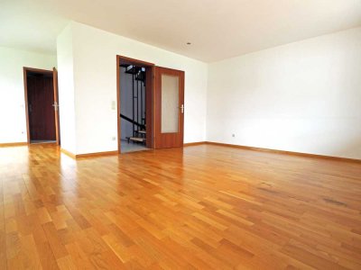 Familienfreundliche Doppelhaushälfte in ruhiger, beliebter Wohnlage in Kirchheim